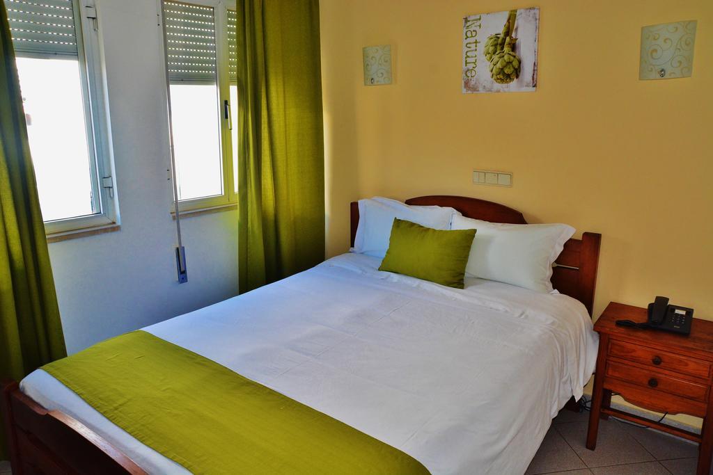 Residencial A Doca Hotel Faro Ngoại thất bức ảnh