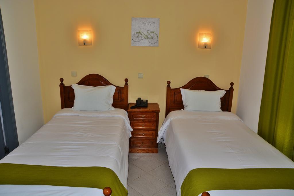 Residencial A Doca Hotel Faro Ngoại thất bức ảnh