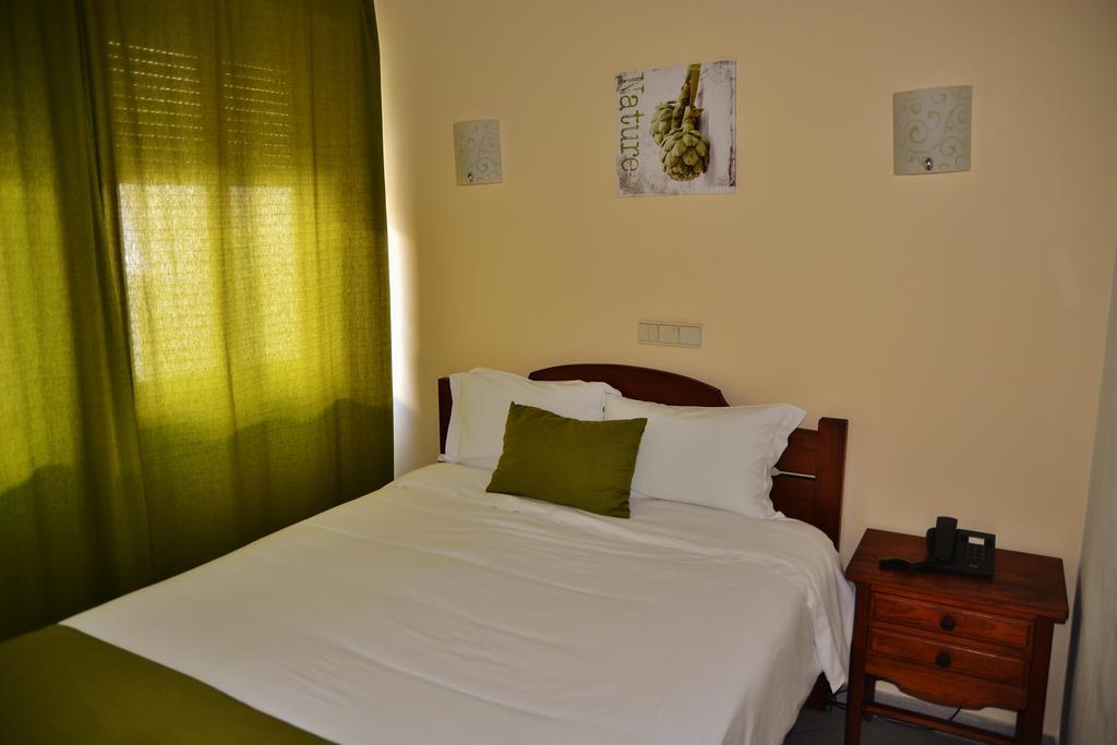 Residencial A Doca Hotel Faro Ngoại thất bức ảnh