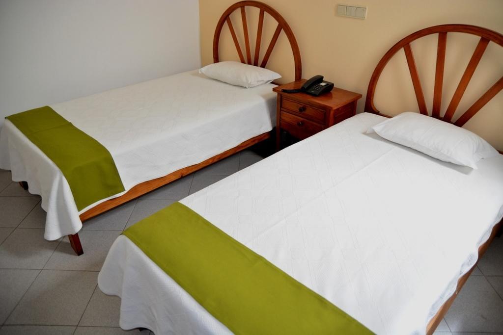 Residencial A Doca Hotel Faro Ngoại thất bức ảnh