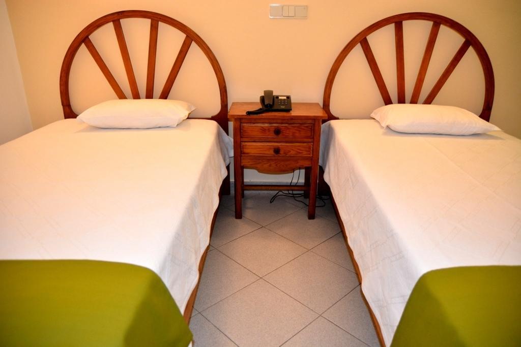 Residencial A Doca Hotel Faro Phòng bức ảnh