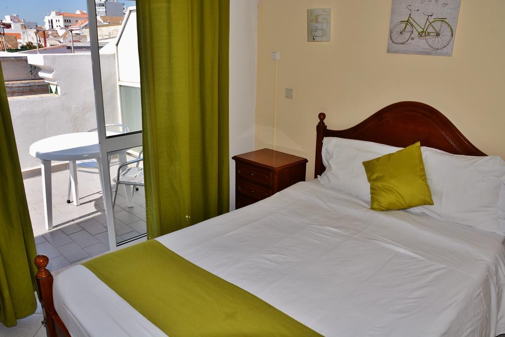 Residencial A Doca Hotel Faro Ngoại thất bức ảnh